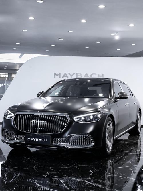 广州42岚图汽车的售后服务让用户无忧出行，迈巴赫未来的豪华车趋势